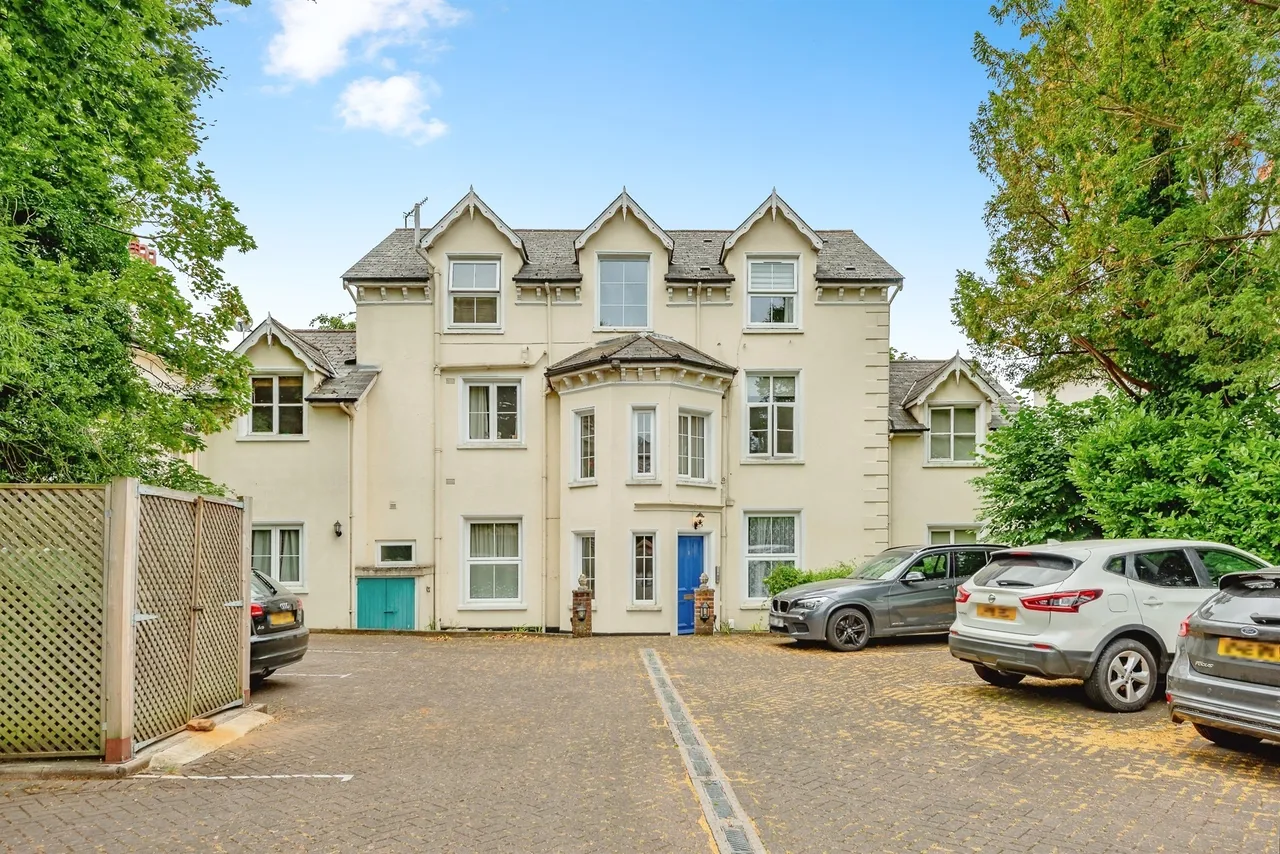 1 bed flat for sale — Linkfield Lane, Redhill