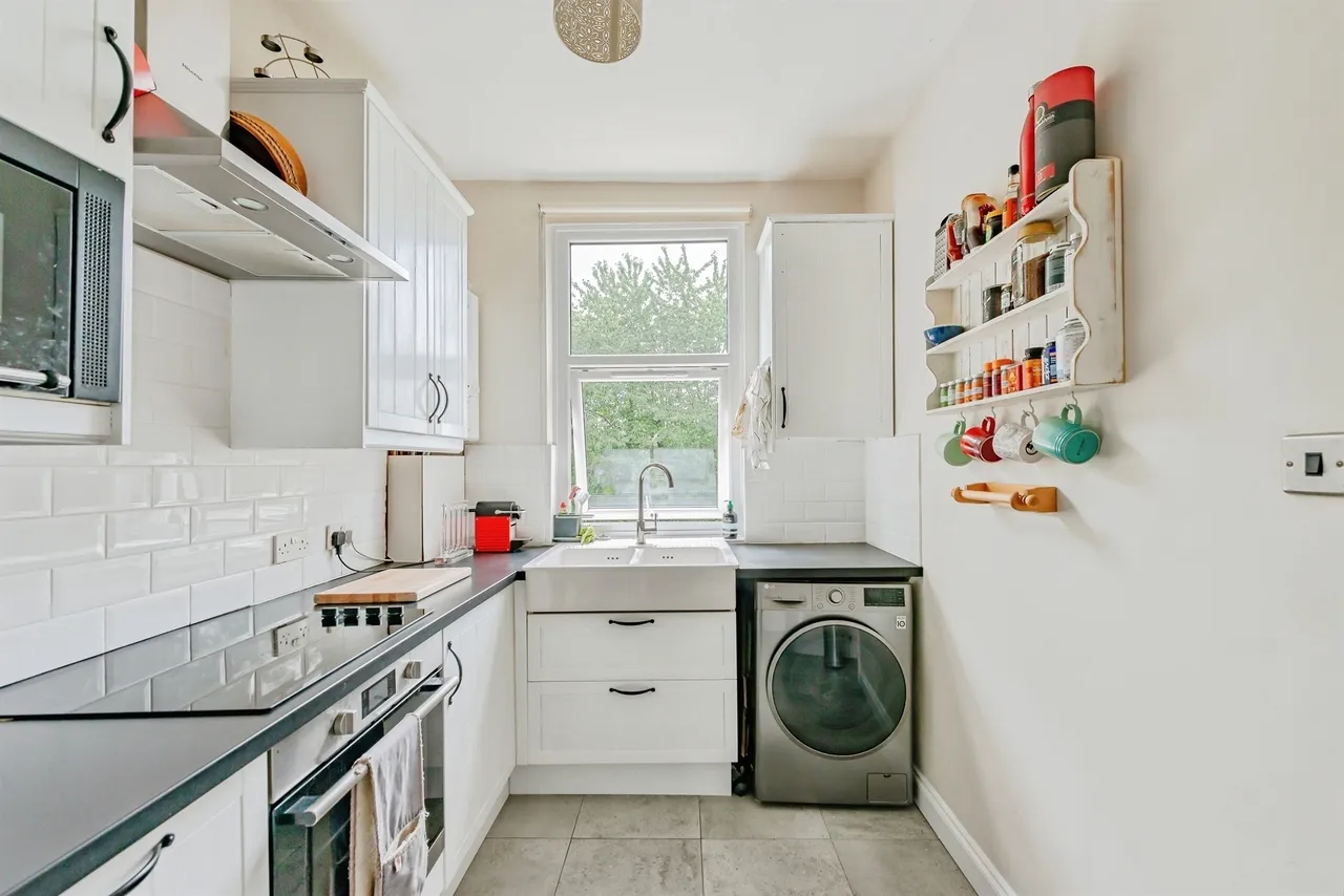 Linkfield Lane, Redhill, photo 5