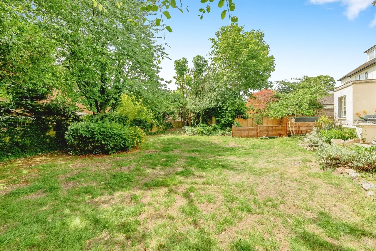 Linkfield Lane, Redhill, photo 10