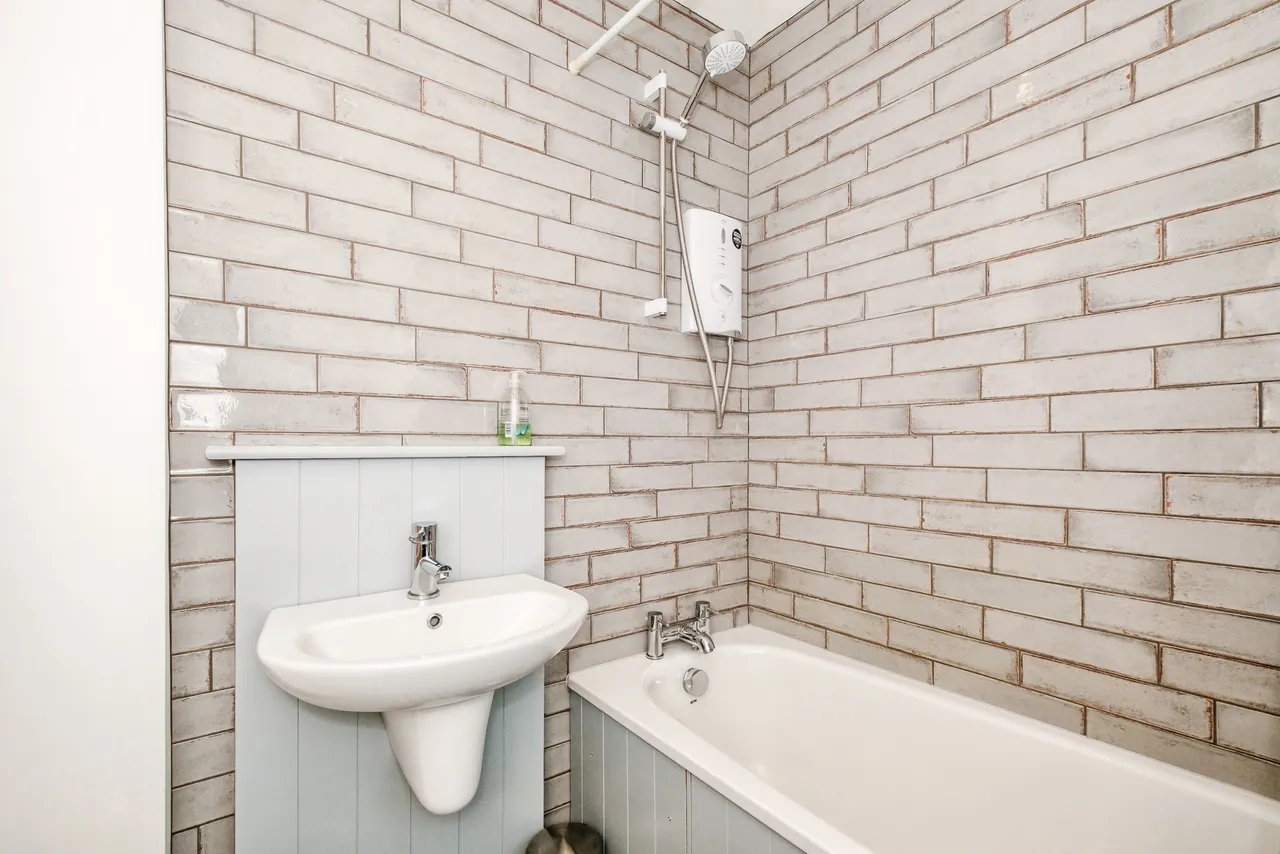 The Street, North Lancing, BN15, photo 4