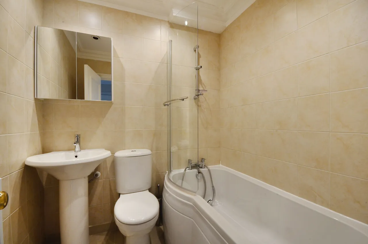 70f Queens Gate, London, photo 4