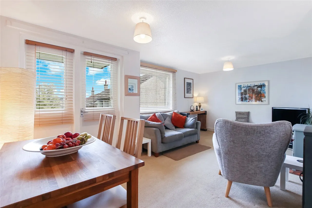 Abercromby Place, Calderwood, East Kilbride, South Lanarkshire, G74, photo 2
