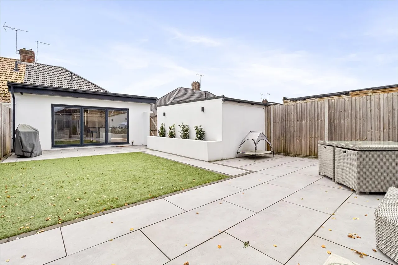 Terringes Avenue, Worthing, photo 12