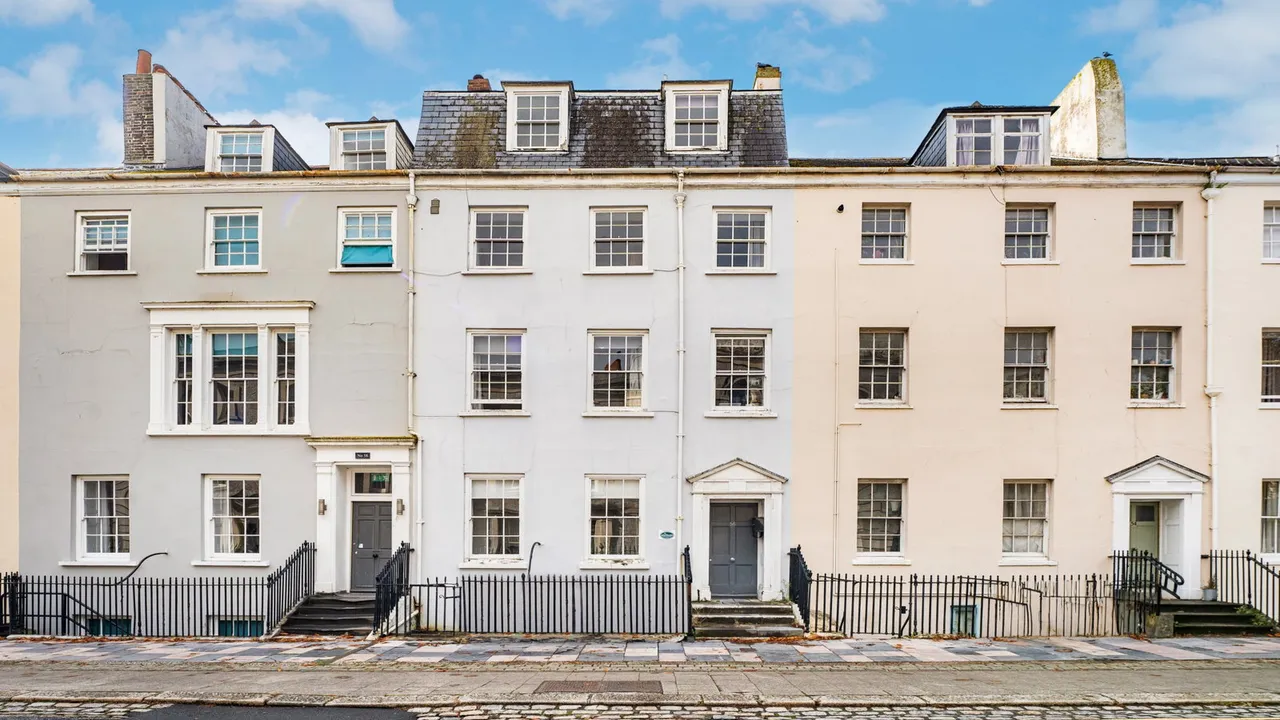 1 bed flat for sale — Durnford Street, Plymouth, PL1 3QN