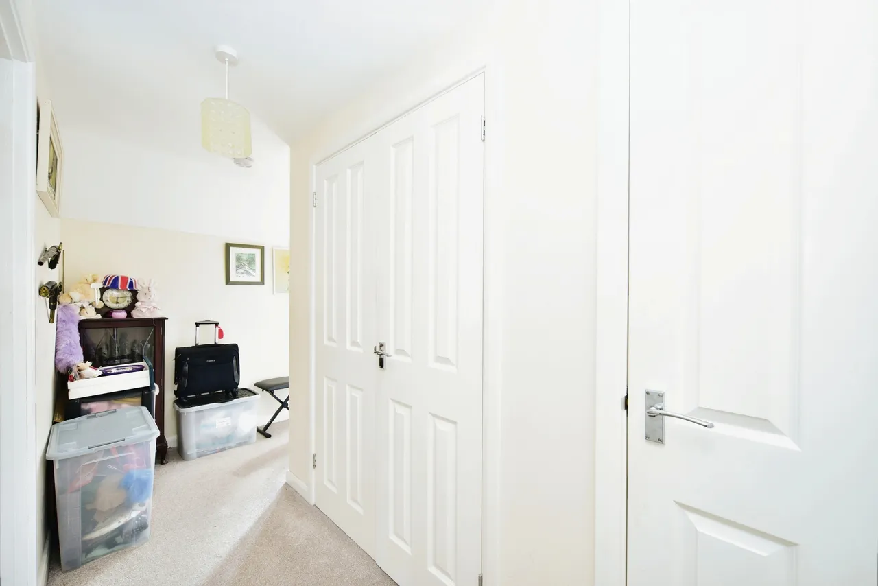 Swallow Avenue, Iwade, Sittingbourne, Kent, ME9, photo 11