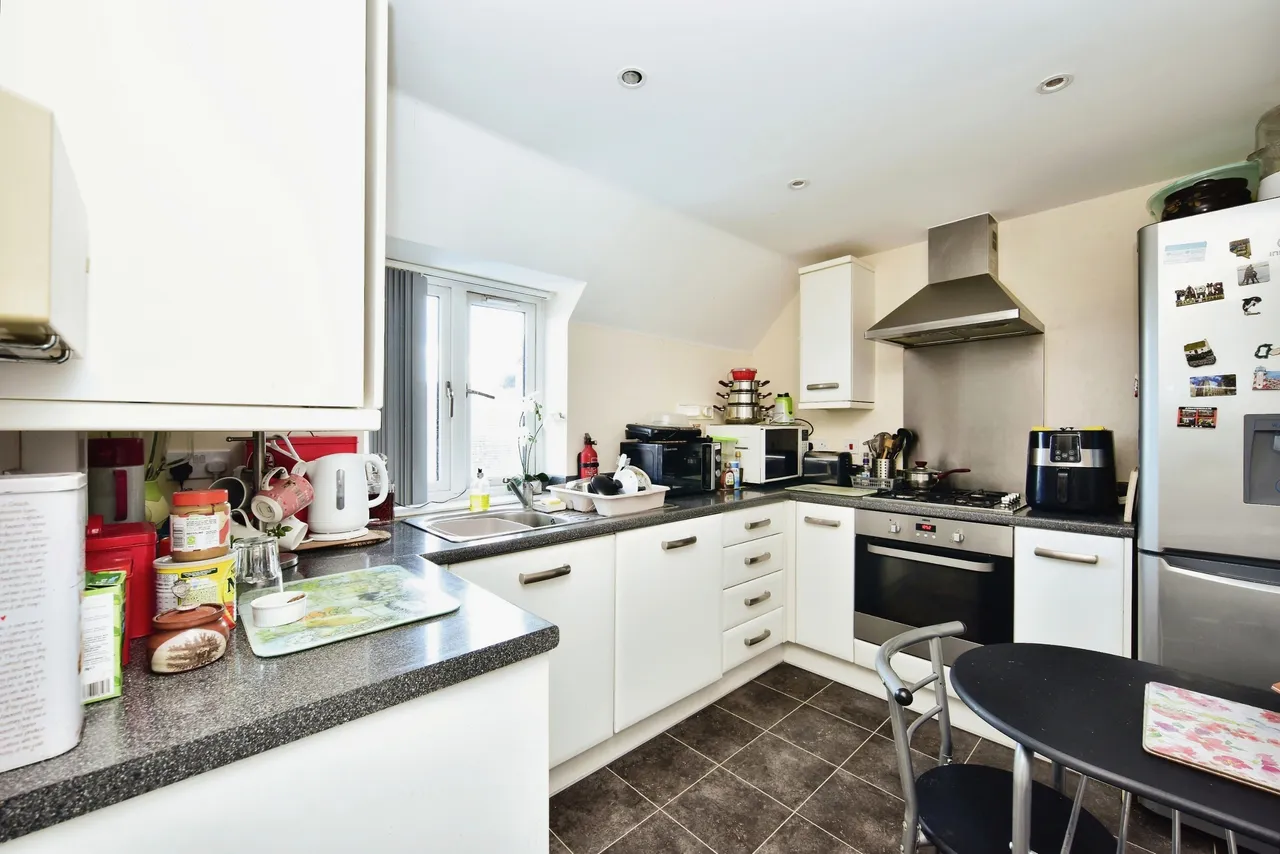Swallow Avenue, Iwade, Sittingbourne, Kent, ME9, photo 5