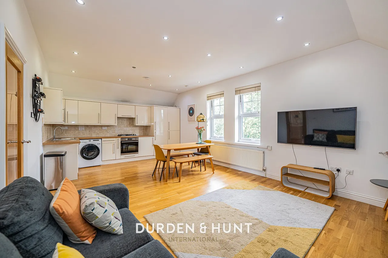 Hermon Hill, Wanstead, E11, photo 2