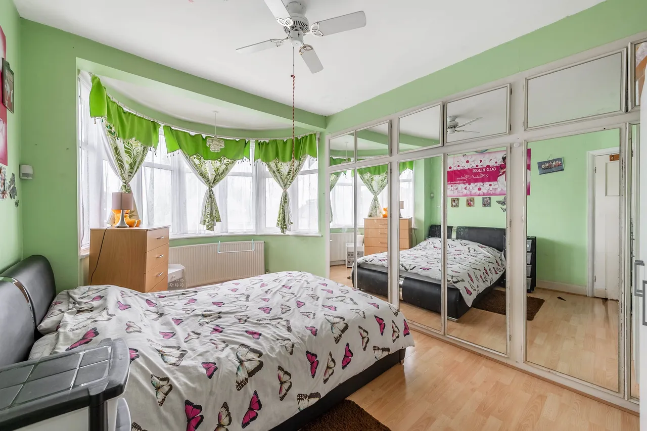 20 Maricas Avenue, Harrow, photo 8