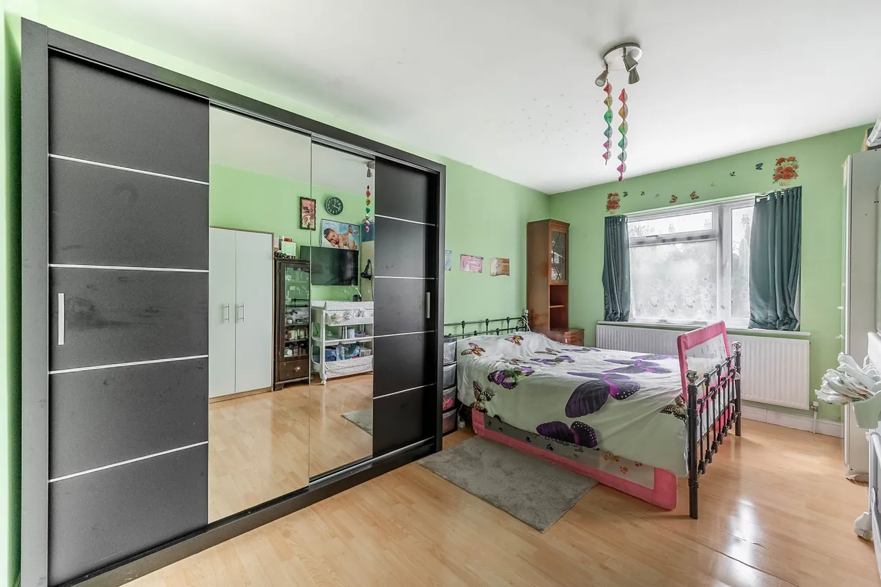 20 Maricas Avenue, Harrow, photo 9