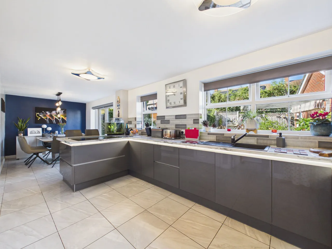 Kestrel Crescent, Droitwich, WR9, photo 3