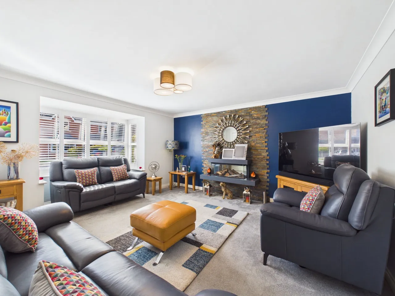 Kestrel Crescent, Droitwich, WR9, photo 4