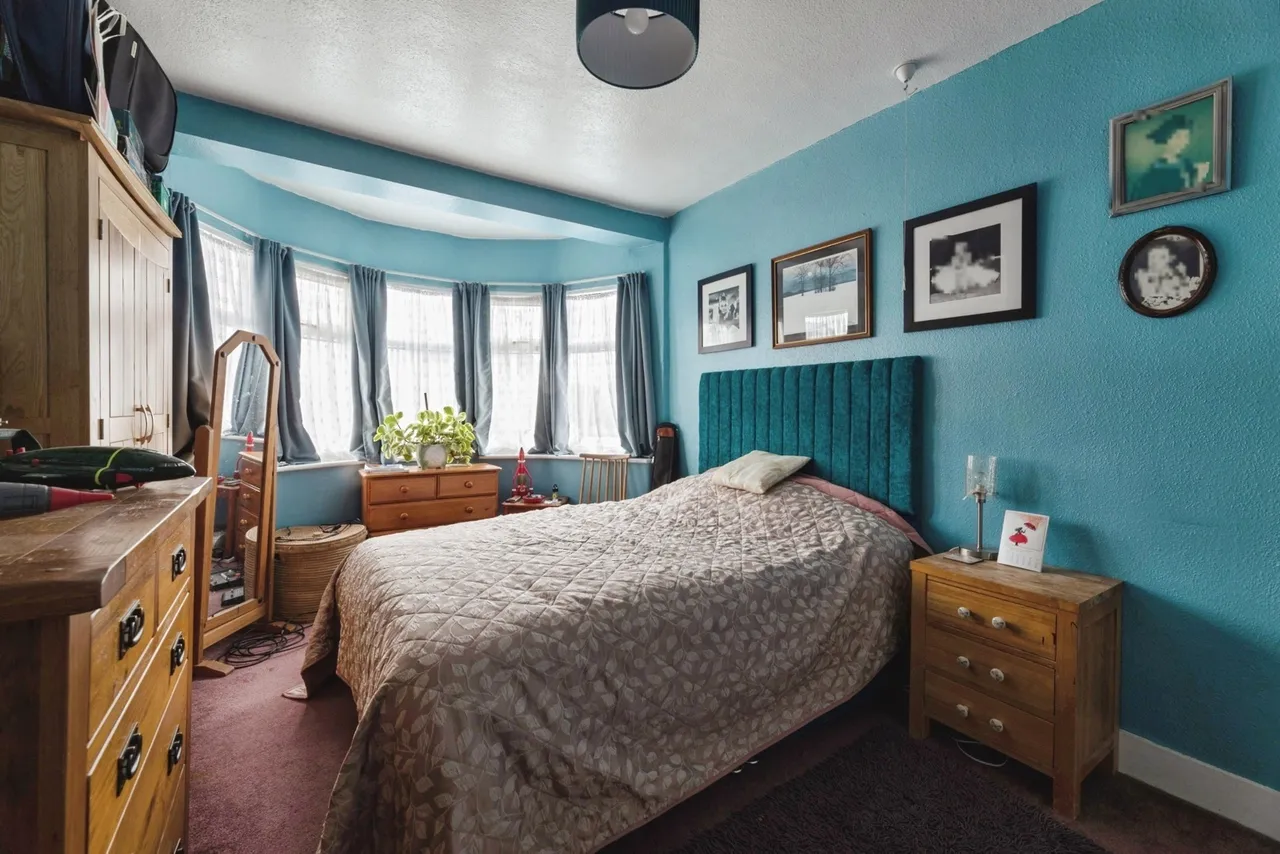 Fairway Gardens, Ilford, IG1, photo 4