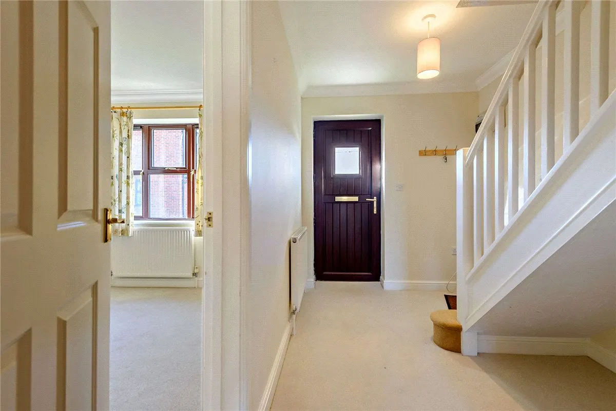 Hedge Row, Gore End Road, RG20, photo 4