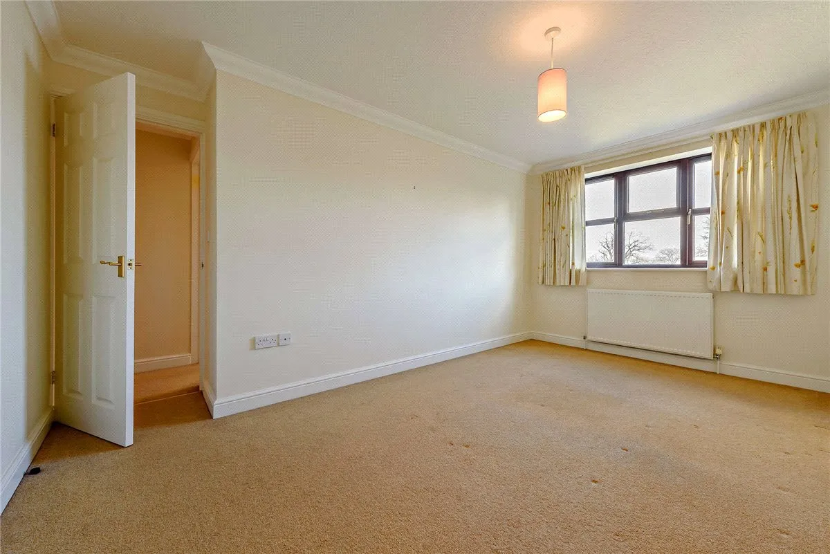 Hedge Row, Gore End Road, RG20, photo 8