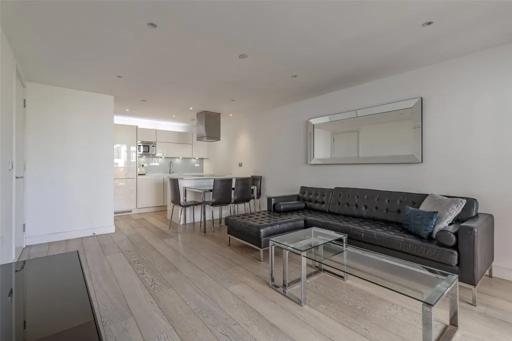 Commercial Street, Aldgate, E1, photo 3