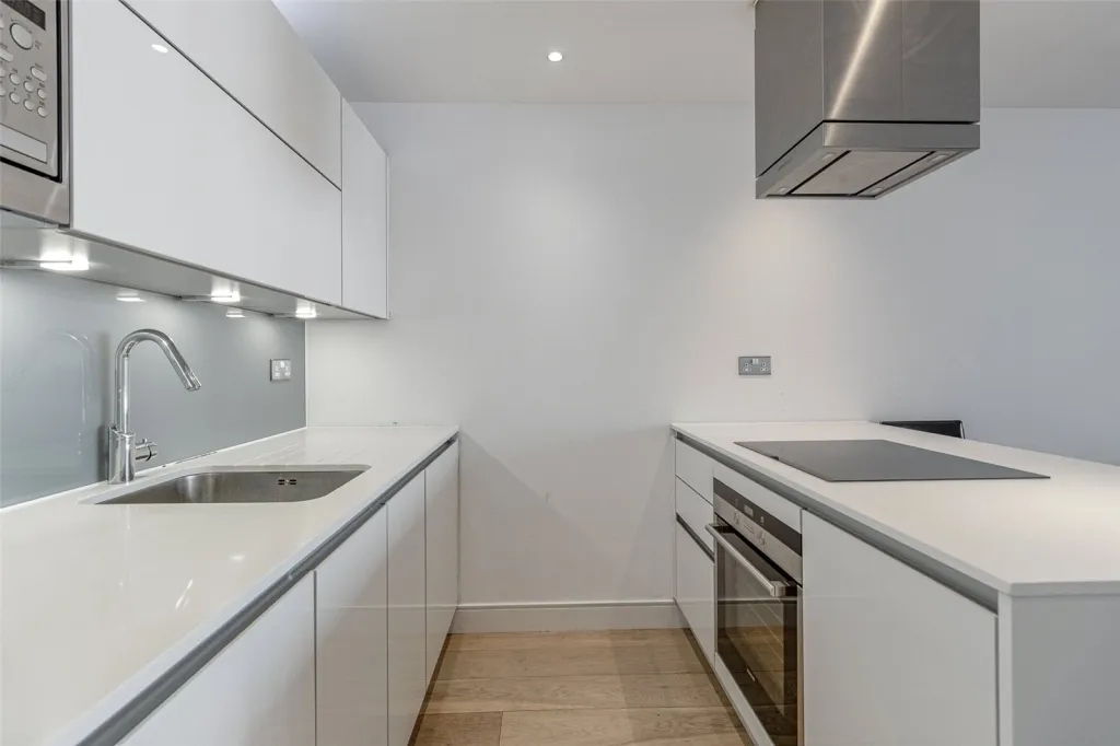 Commercial Street, Aldgate, E1, photo 4