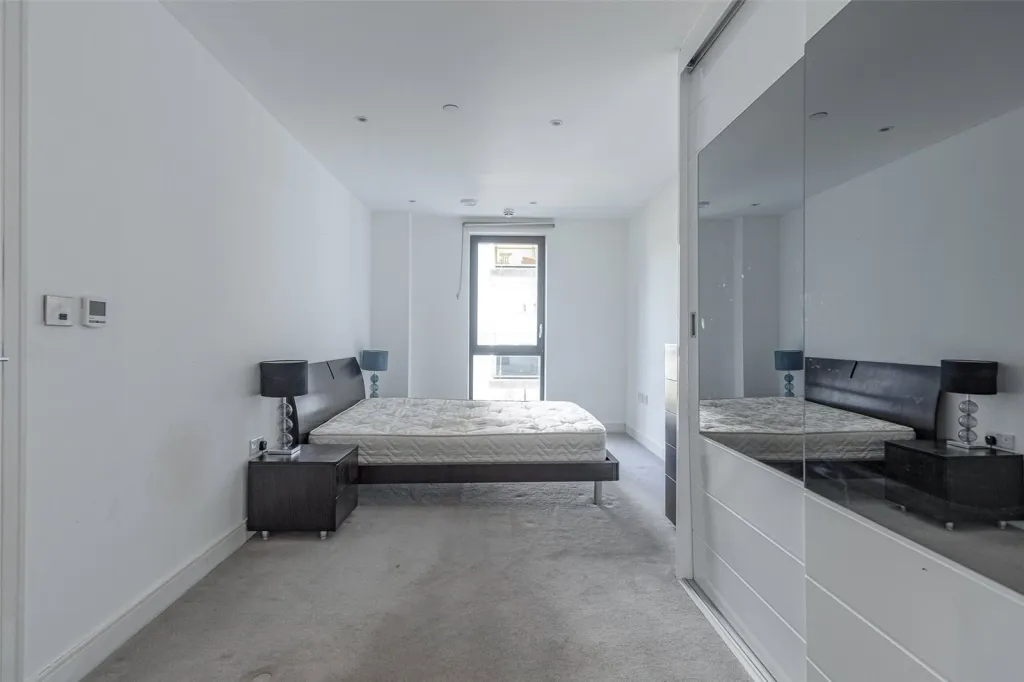 Commercial Street, Aldgate, E1, photo 20