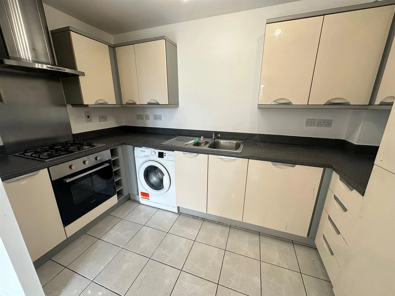 Marchant Close, Edgware, photo 2