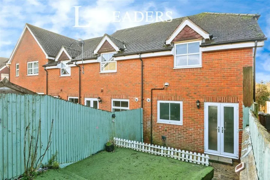 Warren Gardens, Hadlow, TN11, photo 8
