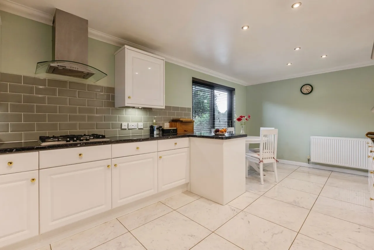Tuttles Lane West, Wymondham, Norfolk, NR18, photo 9