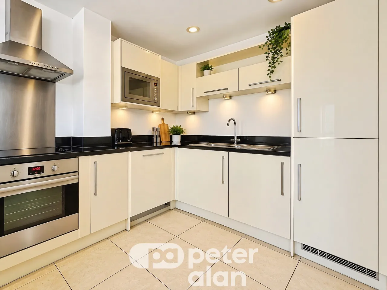 David Morgan Apartments Cardiff, CF10, photo 6
