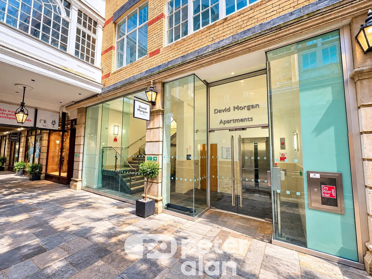 David Morgan Apartments Cardiff, CF10, photo 2