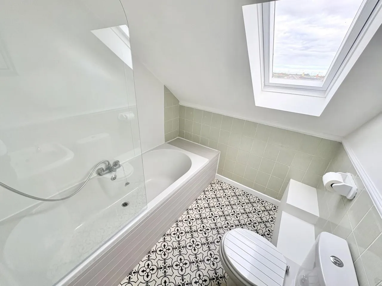 Shillito Road, BH12, photo 23