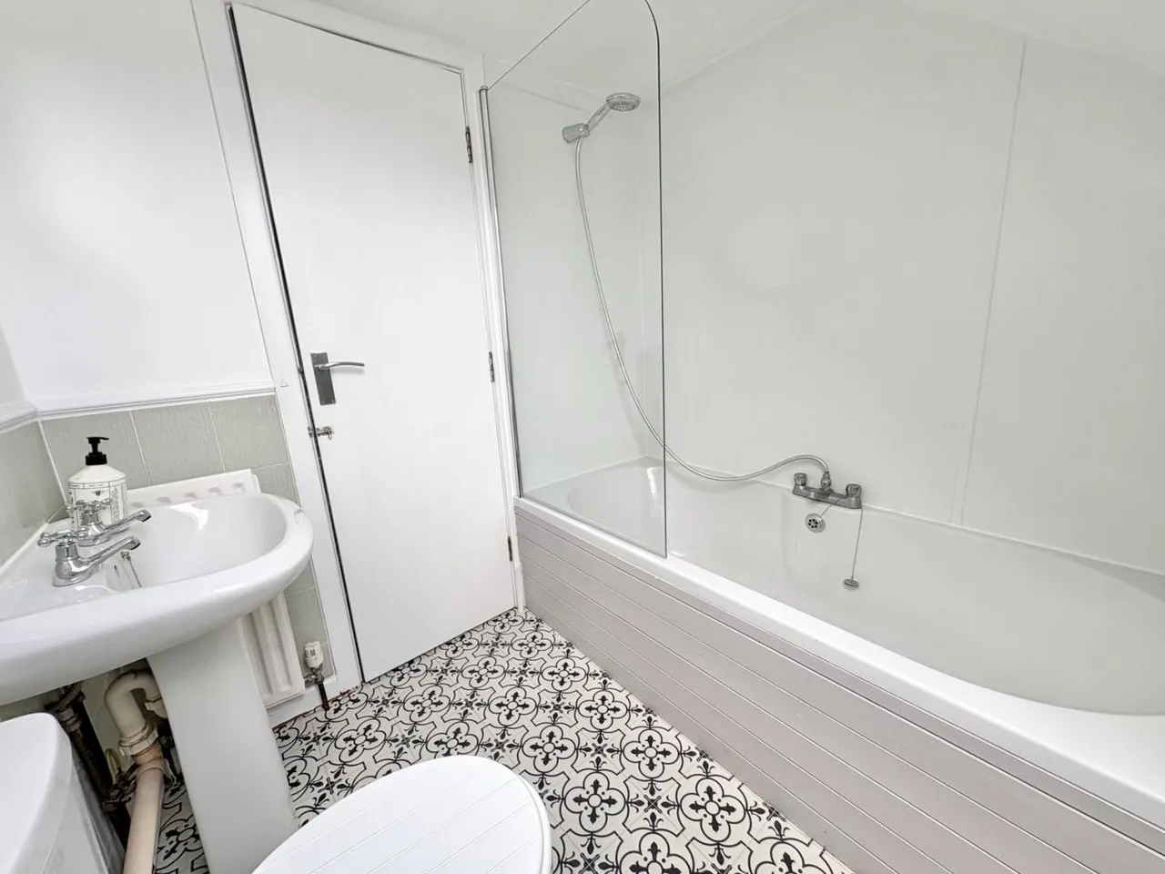 Shillito Road, BH12, photo 24