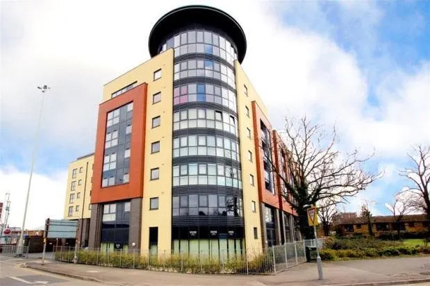 11-14 St. Albans Road, Watford, photo 3
