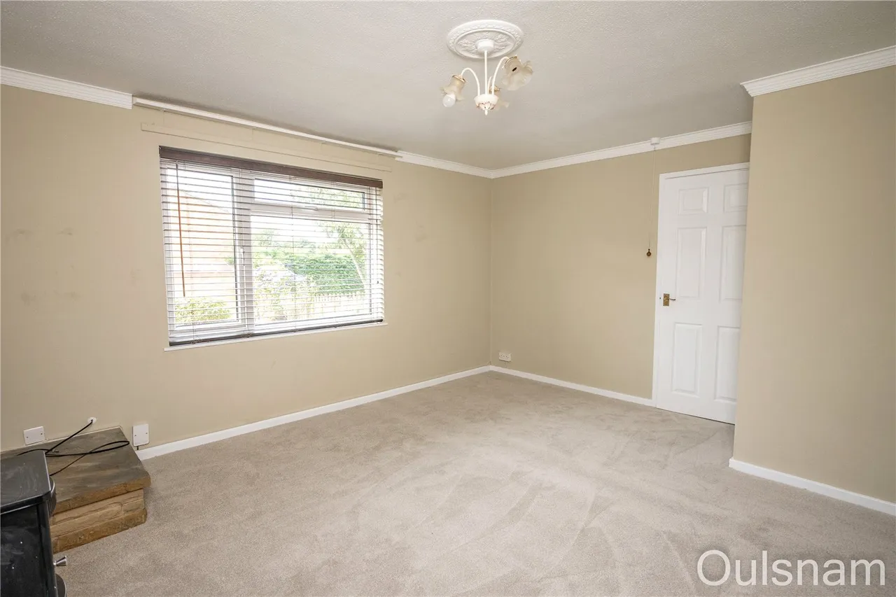 Spenser Walk, Catshill, Bromsgrove, Worcestershire, B61 0NE, photo 5