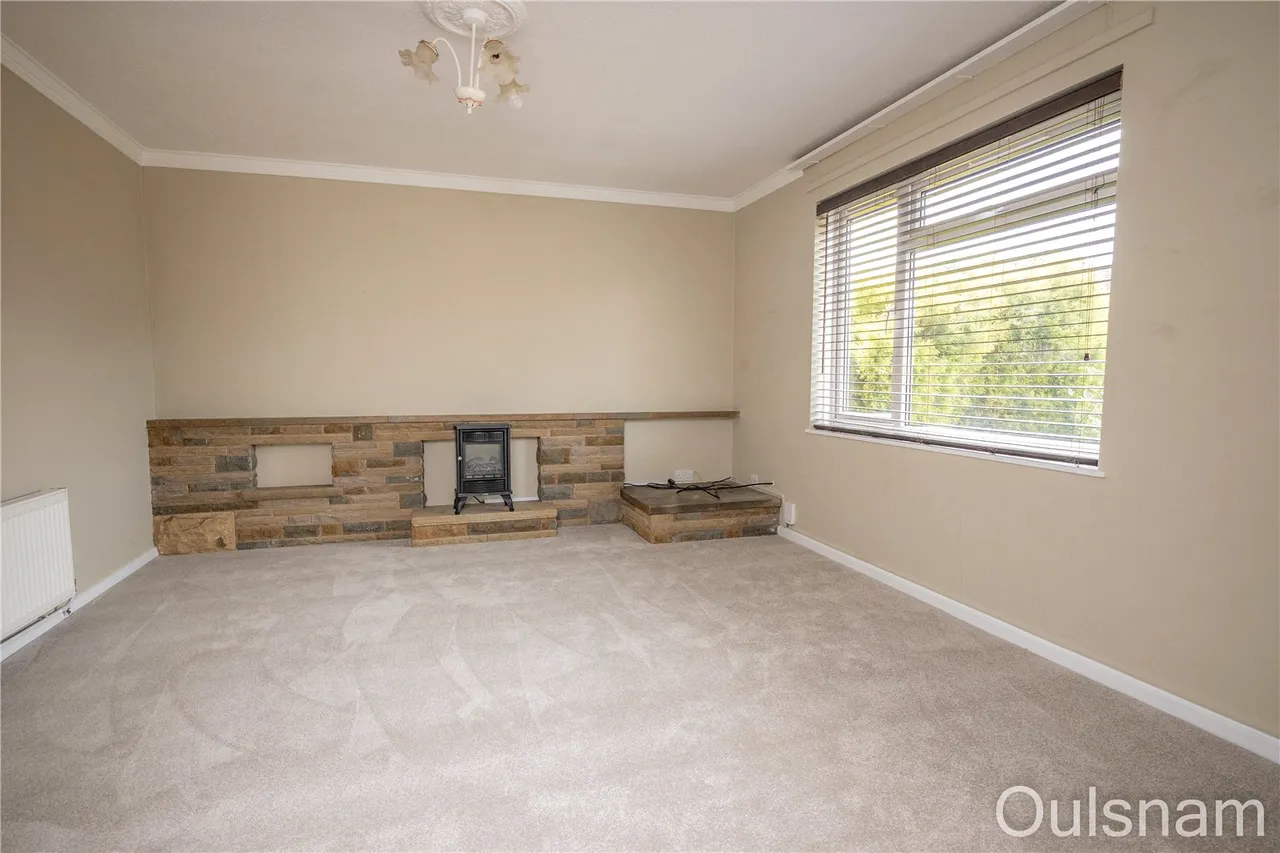 Spenser Walk, Catshill, Bromsgrove, Worcestershire, B61 0NE, photo 2