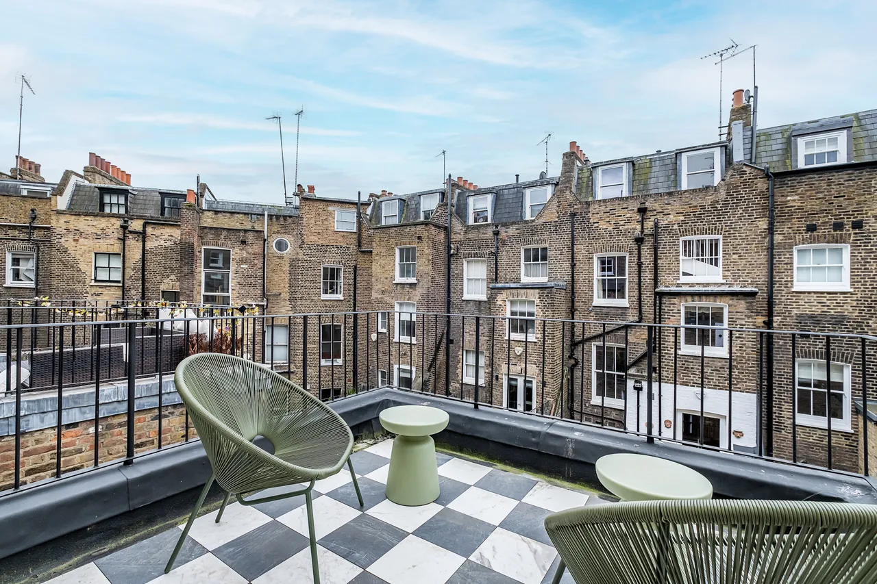 Sutherland Street, London, SW1V, photo 2