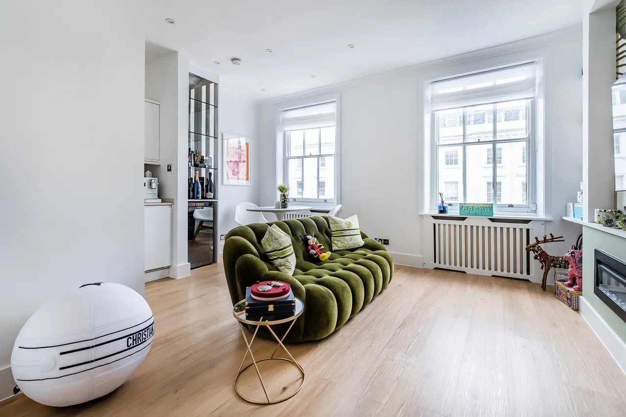 Sutherland Street, London, SW1V, photo 5