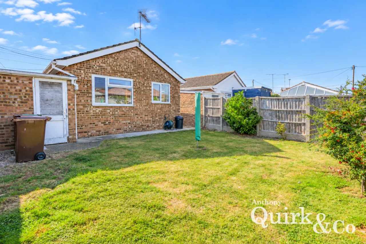 Telese Avenue, Canvey Island, SS8, photo 9