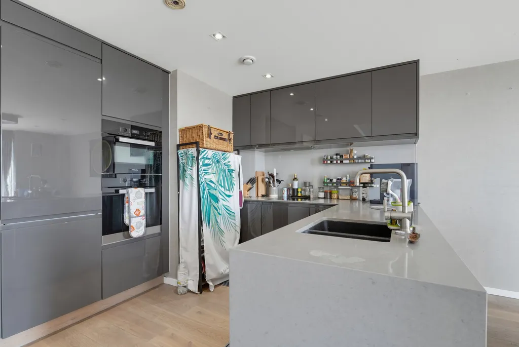 Farm Lane, London, SW6, photo 3