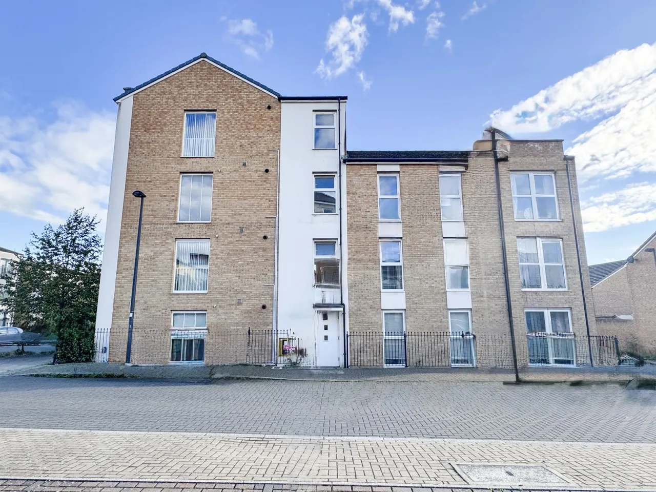 2 bed property for sale, Tall Elms Road, Patchway, BS34
