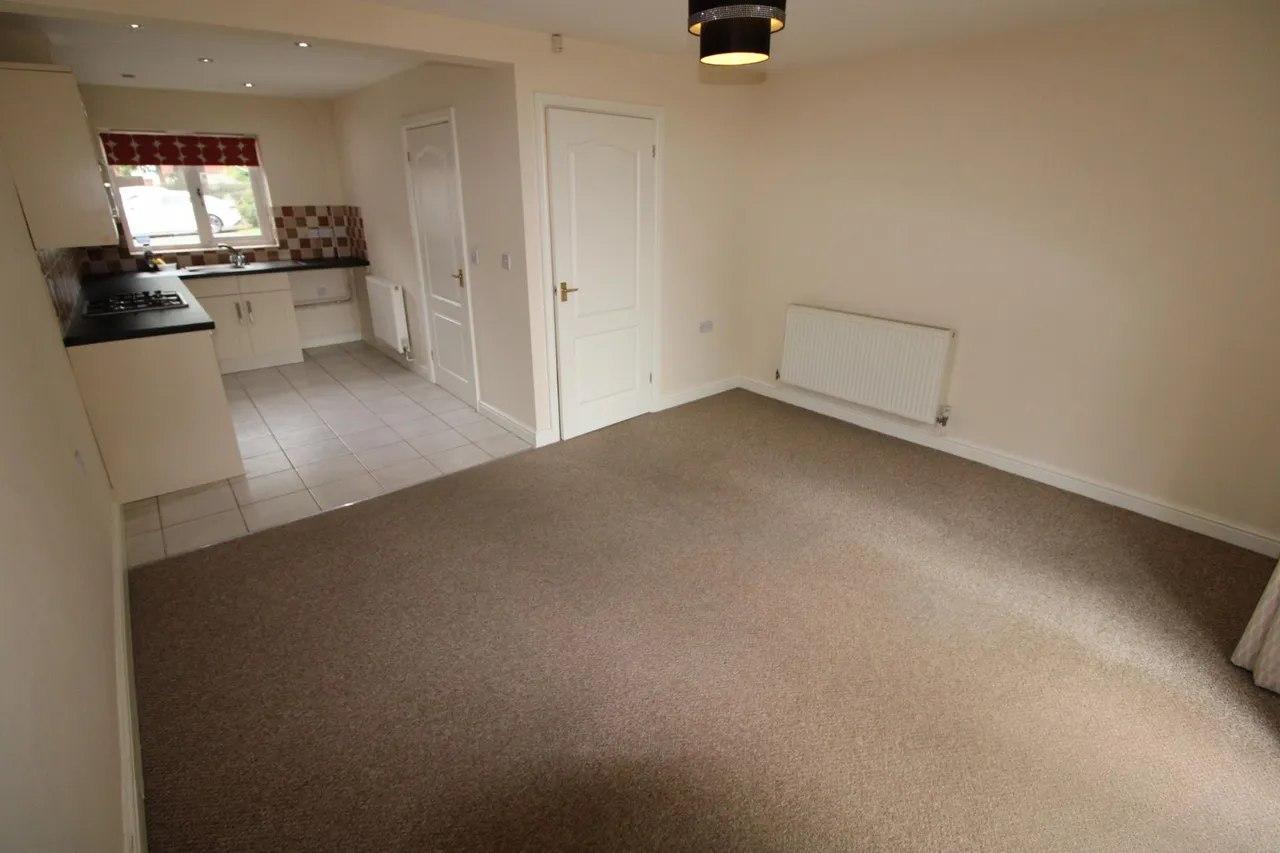 Saddlers Court, Swadlincote, DE12, photo 3