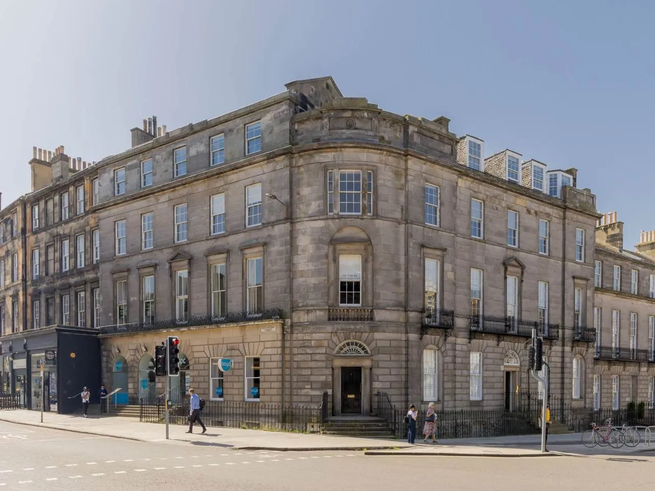 3 bed flat to rent, Melville Street, West End, EH3