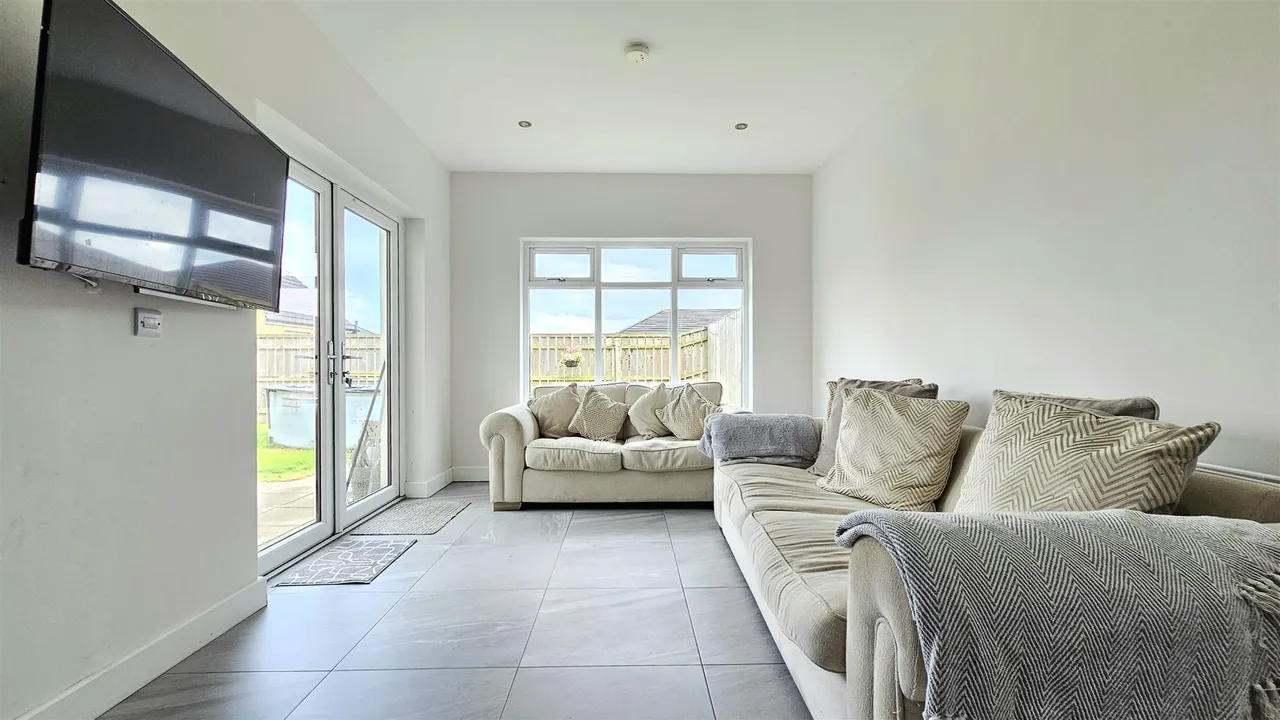 Bashford Park Hill, Carrickfergus, BT38, photo 13