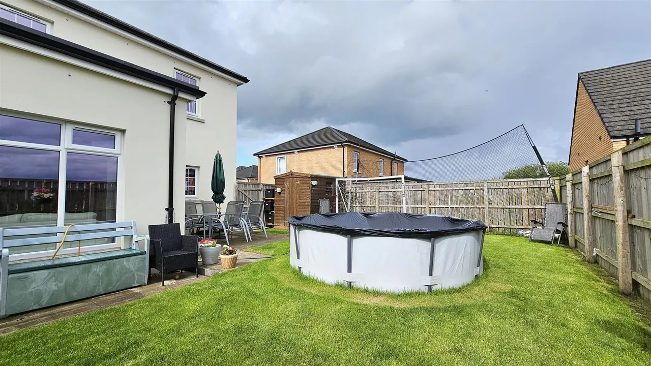 Bashford Park Hill, Carrickfergus, BT38, photo 24