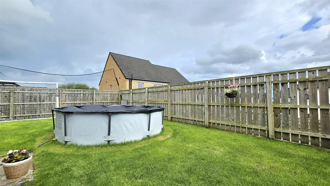 Bashford Park Hill, Carrickfergus, BT38, photo 25