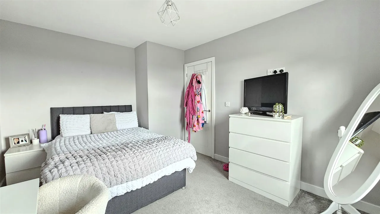 Bashford Park Hill, Carrickfergus, BT38, photo 18