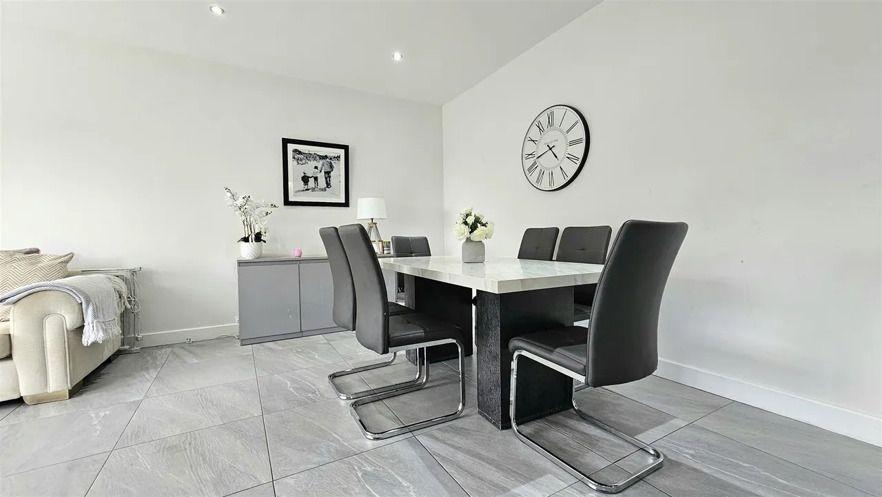 Bashford Park Hill, Carrickfergus, BT38, photo 11