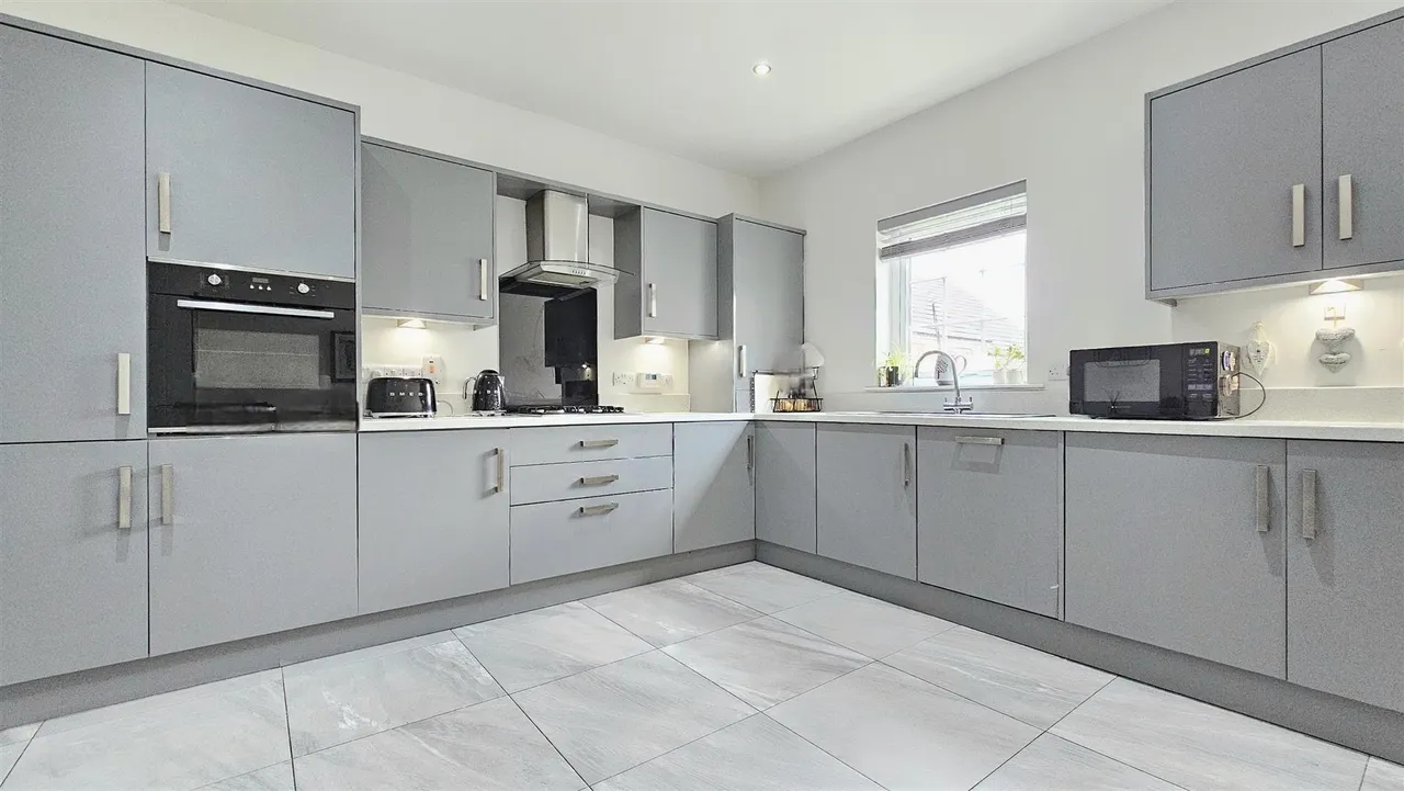 Bashford Park Hill, Carrickfergus, BT38, photo 9