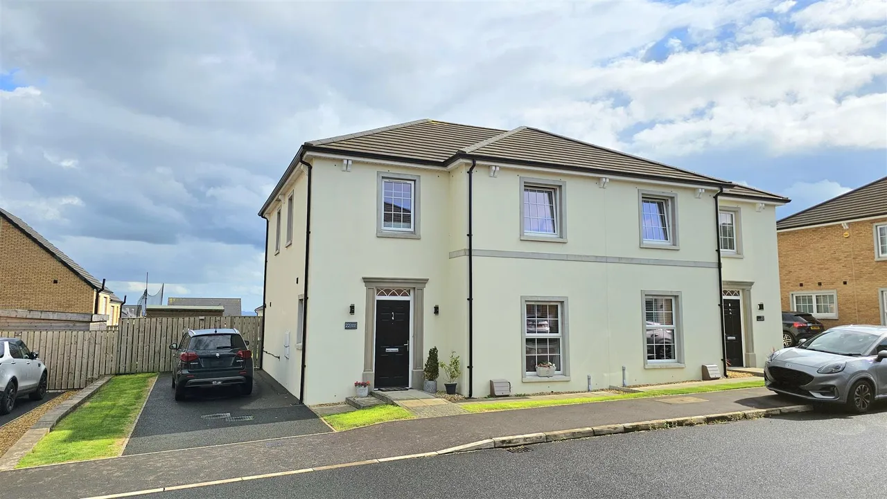 4 bed house for sale, Bashford Park Hill, Carrickfergus, BT38