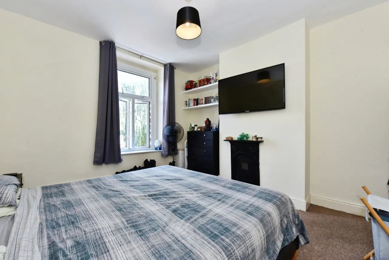 Dykes Hall Road, Sheffield, S6, photo 9