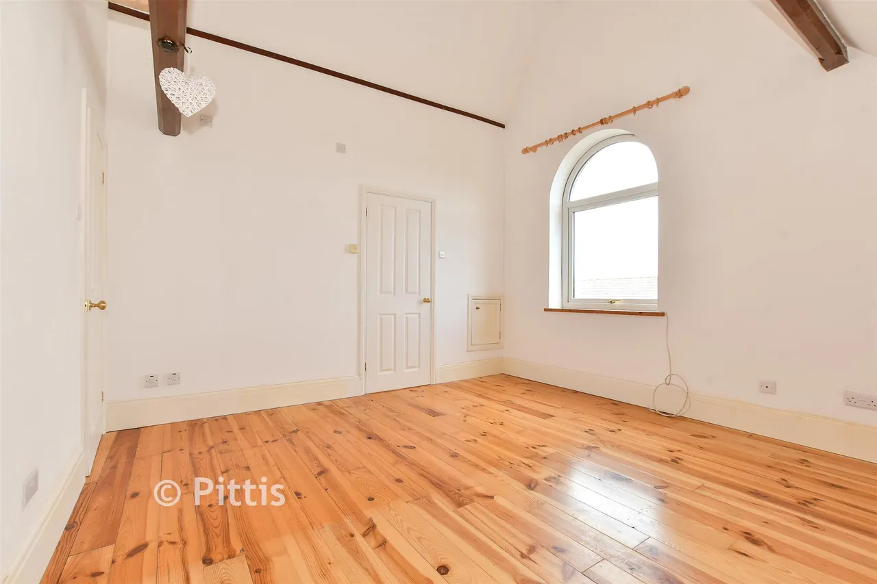 Heath Road, Sandown, PO36, photo 8