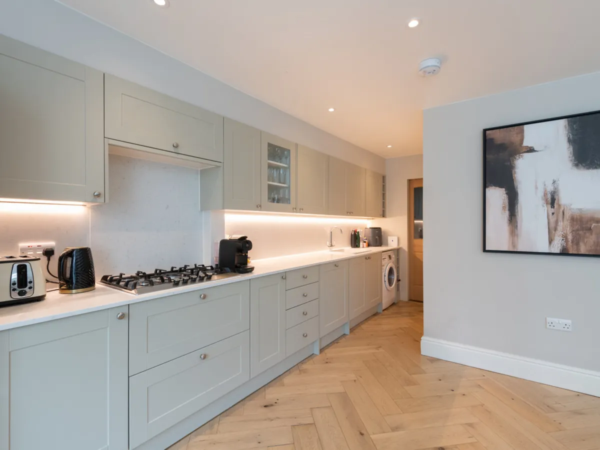 Fulham Palace Road, London, SW6, photo 6