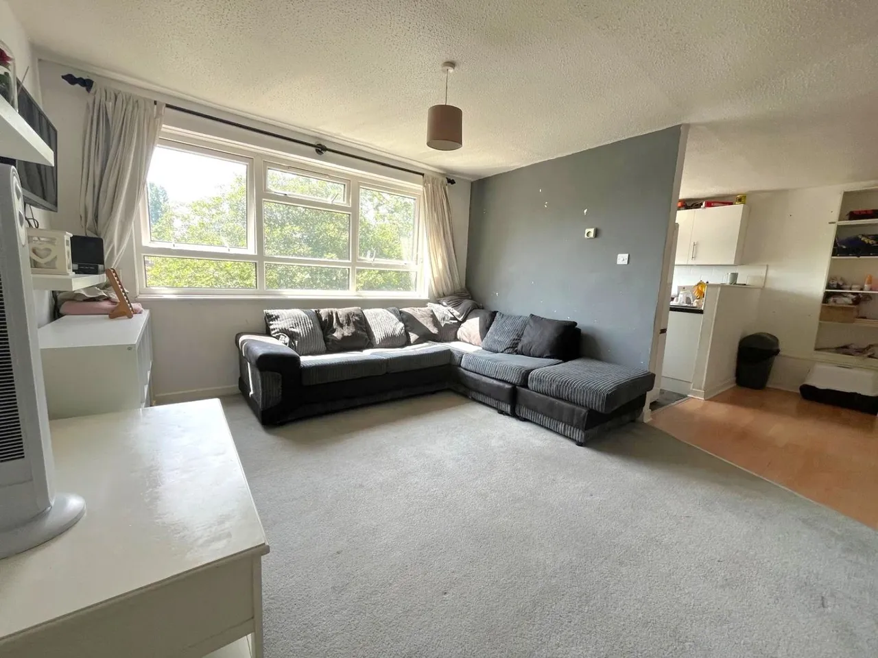 Hazelmere Close, Leatherhead, KT22, photo 3