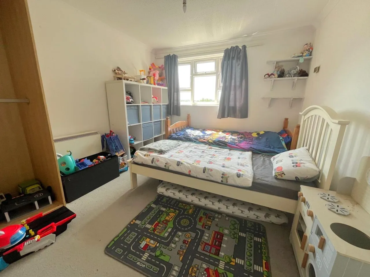 Hazelmere Close, Leatherhead, KT22, photo 6
